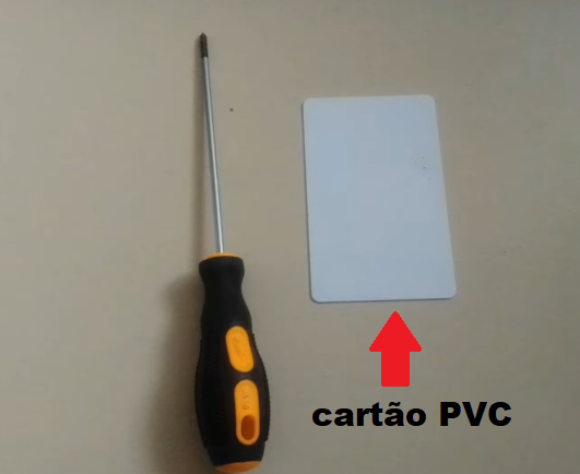 chave-de-fenda-cartao-pcv